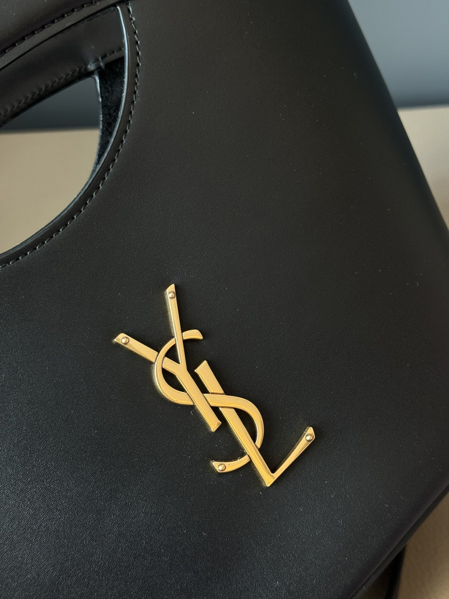 Y*L celia mini tote (smooth leather) 29x19.5x10cm