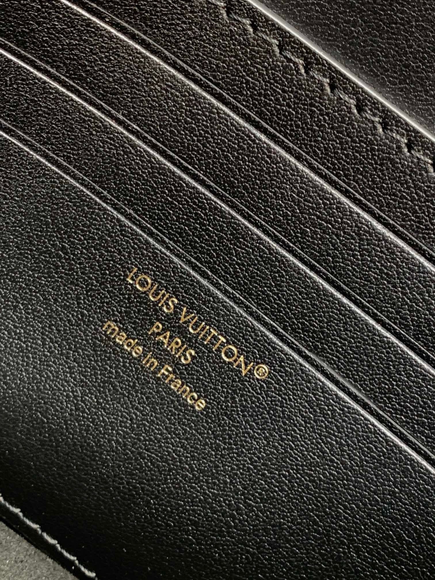 LV Wallet On Chain LV Bloom M14564 20x11.5x4cm