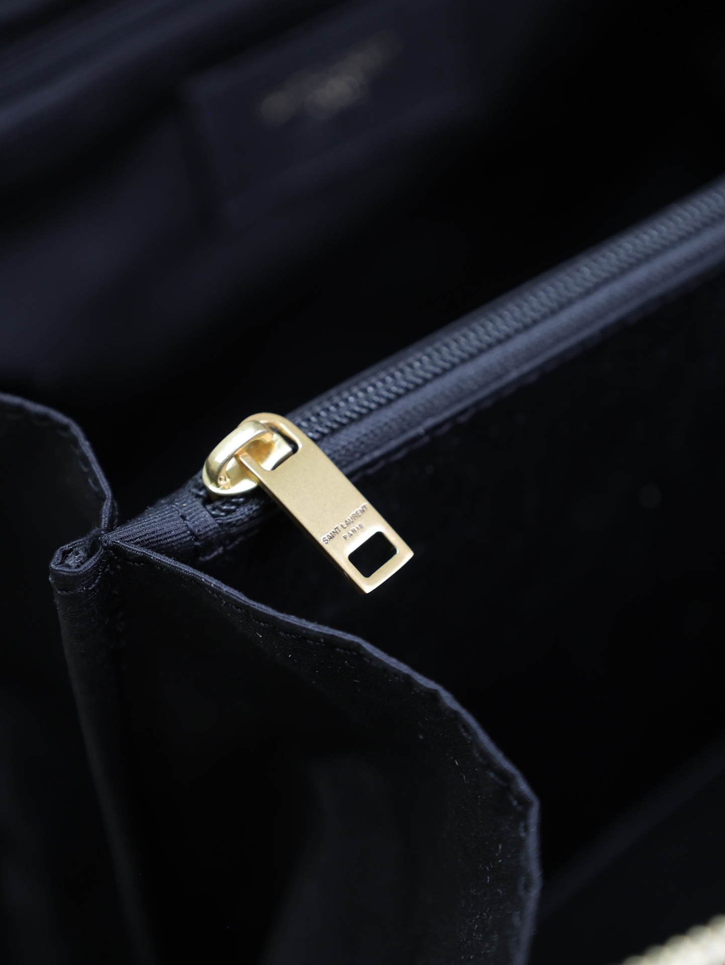 Y*L gaby vanity case in grained leather 21x13x13cm