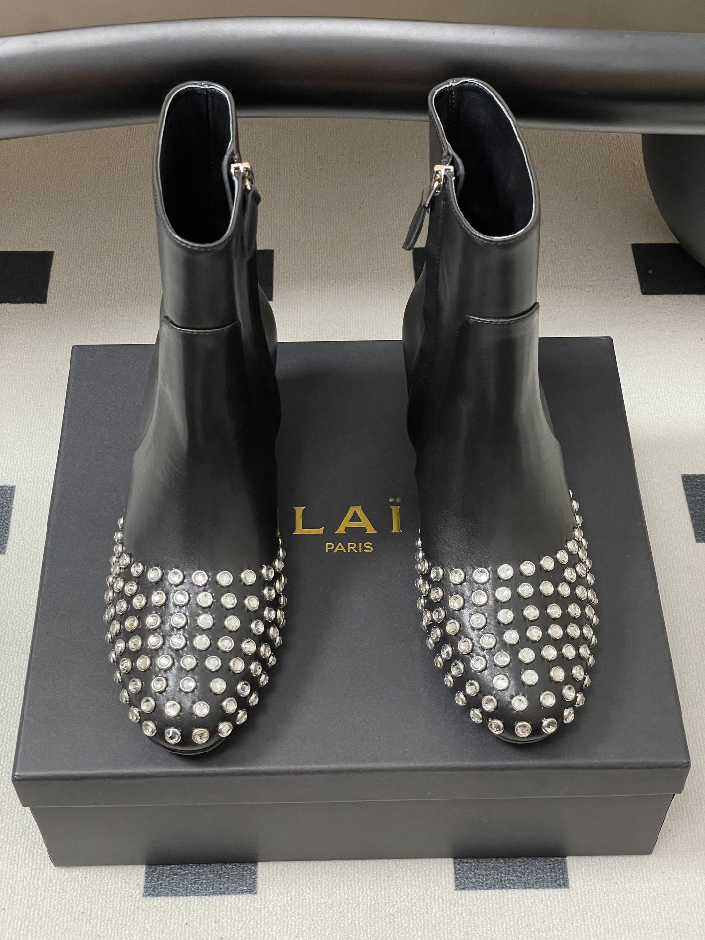 ua alaia crystal Di*m*nd boots 5.5cm heel(customized size 7-10 days production time)