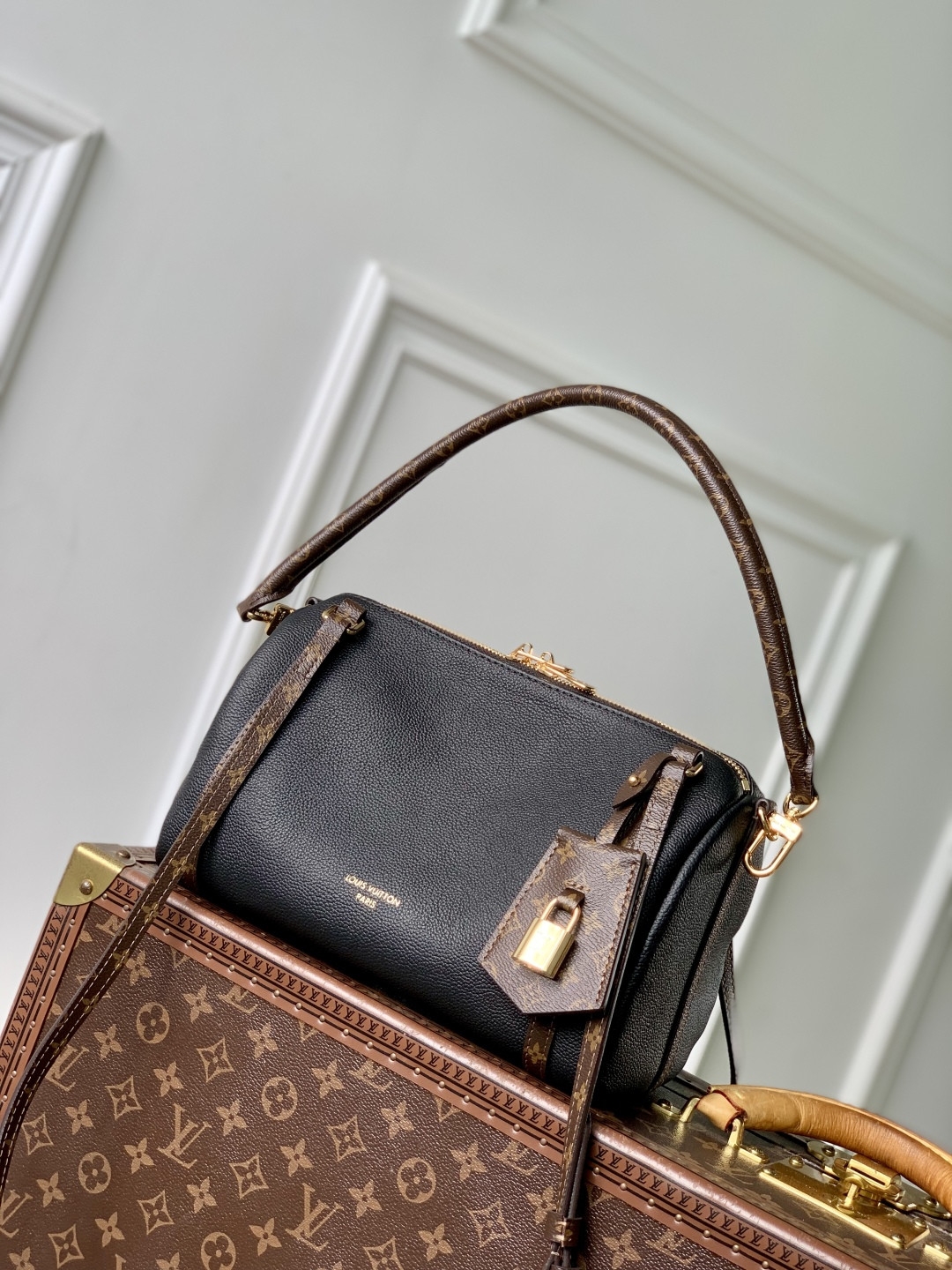 LV Express PM M26039 26x17x13.5cm